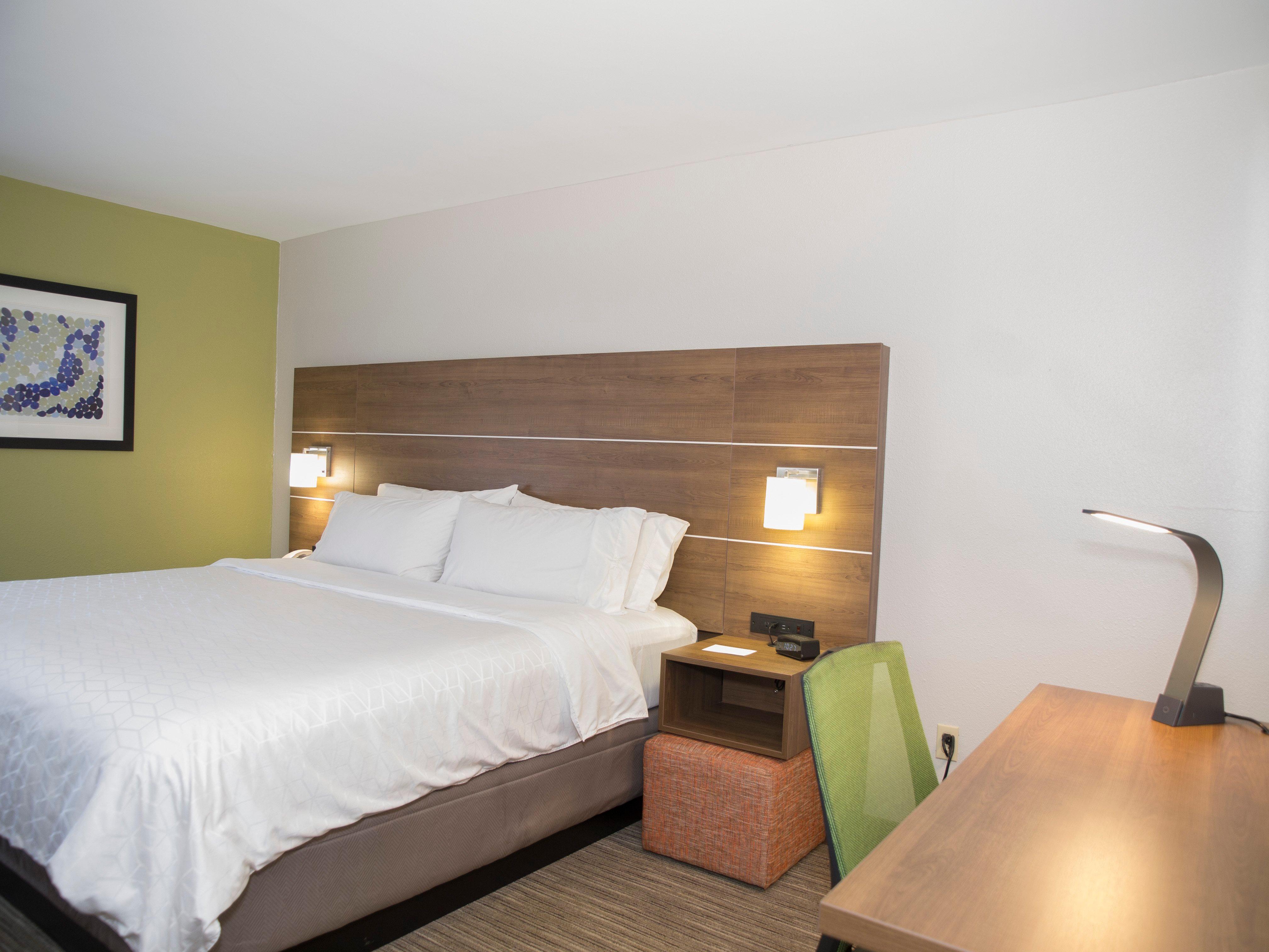 Holiday Inn Express Hotel & Suites Madison By Ihg Bagian luar foto