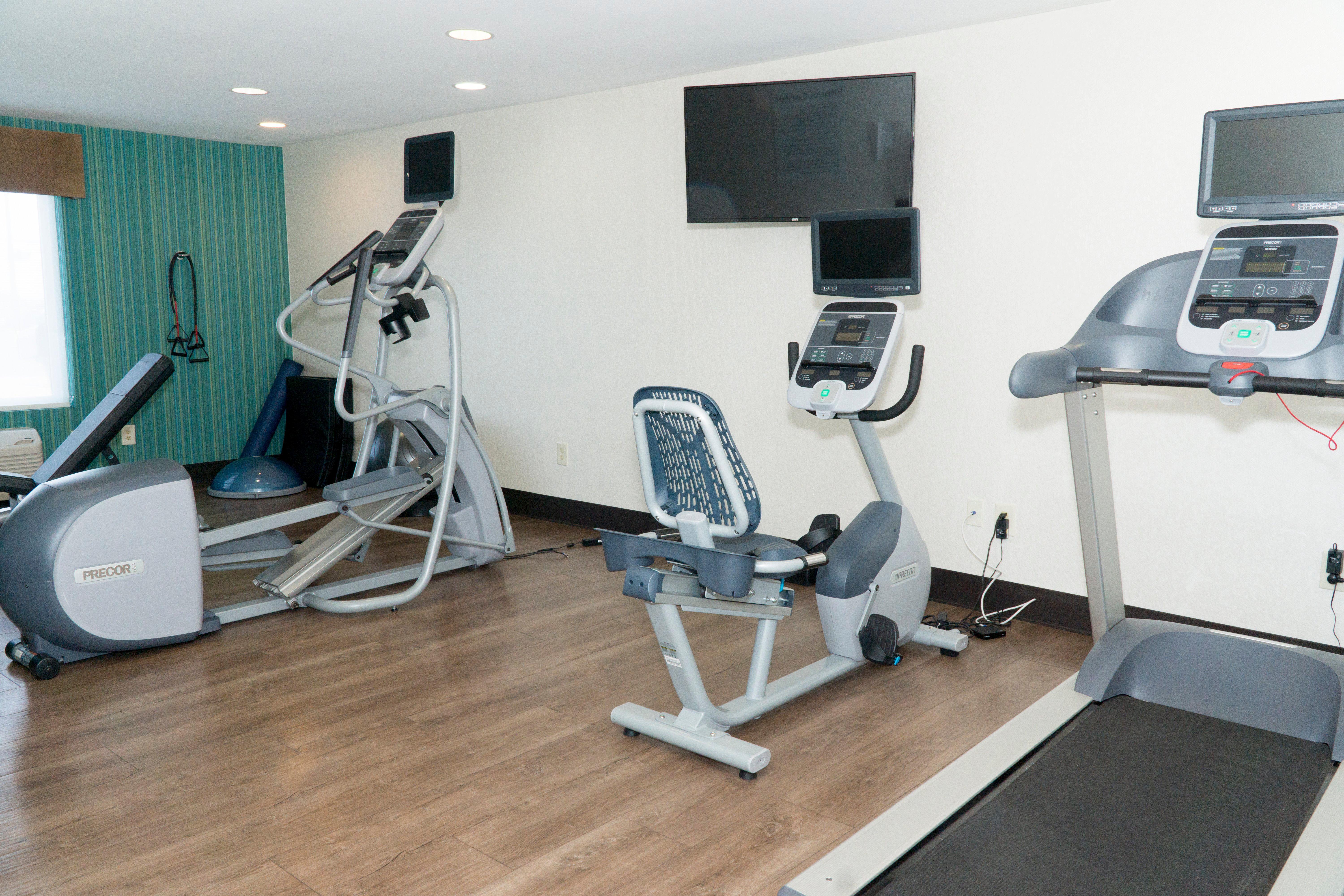 Holiday Inn Express Hotel & Suites Madison By Ihg Bagian luar foto